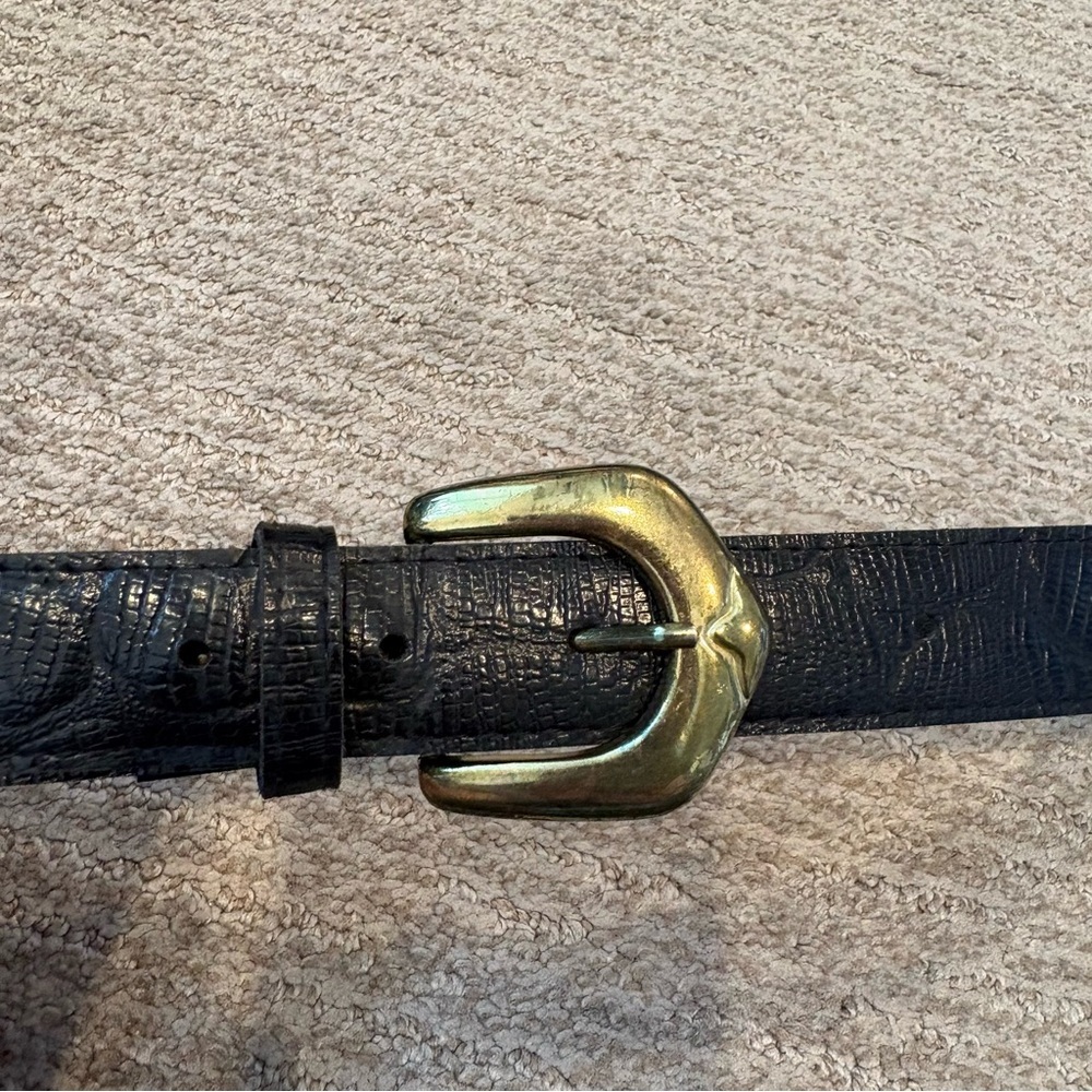Vintage Black Faux Leather Belt With Gold Belt Buckle - Size 10 - Picture 2 of 6